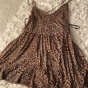 Forever21 Cheetah romper 🐆🖤